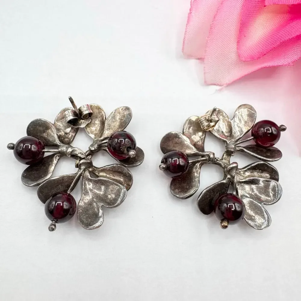Vintage Silver Leaves Garnet Berry Bead Earrings Forestcore Fairycore Floral